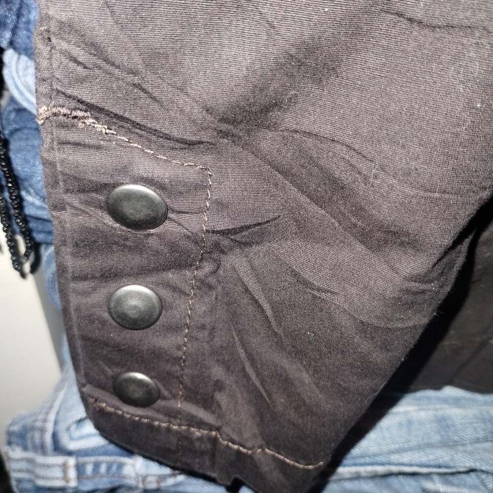 North Crest Brown Cargo Shorts 20W - Picture 7 of 10